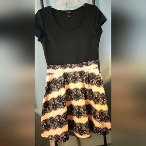 Black and pink dress from Rue 21 Size Large